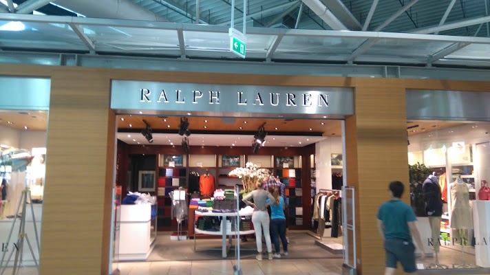 Лорен адрес. Лорен адрес. Outlet village ralph lauren москва. Ralph lauren бутик в париже. Лорен адрес.
